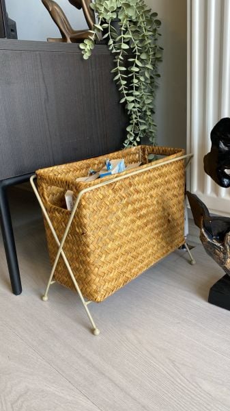 Bahçem Ferforje Ayaklı Bambu Gazetelik Dergilik Düzenleyici Sepet